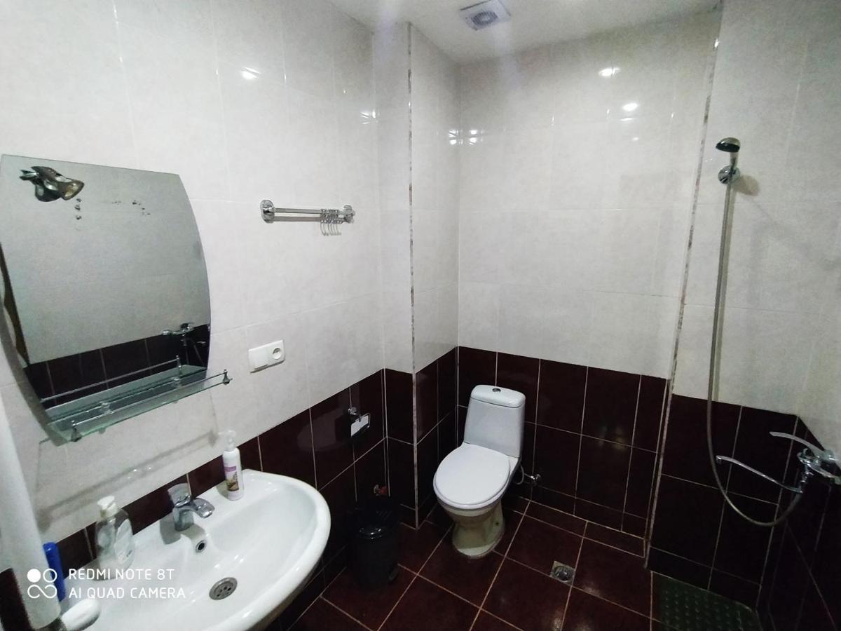 Gogichas Tower Hotel Borjomi Ngoại thất bức ảnh