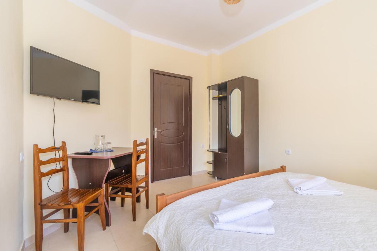 Gogichas Tower Hotel Borjomi Ngoại thất bức ảnh