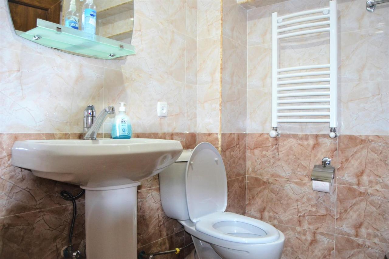 Gogichas Tower Hotel Borjomi Ngoại thất bức ảnh